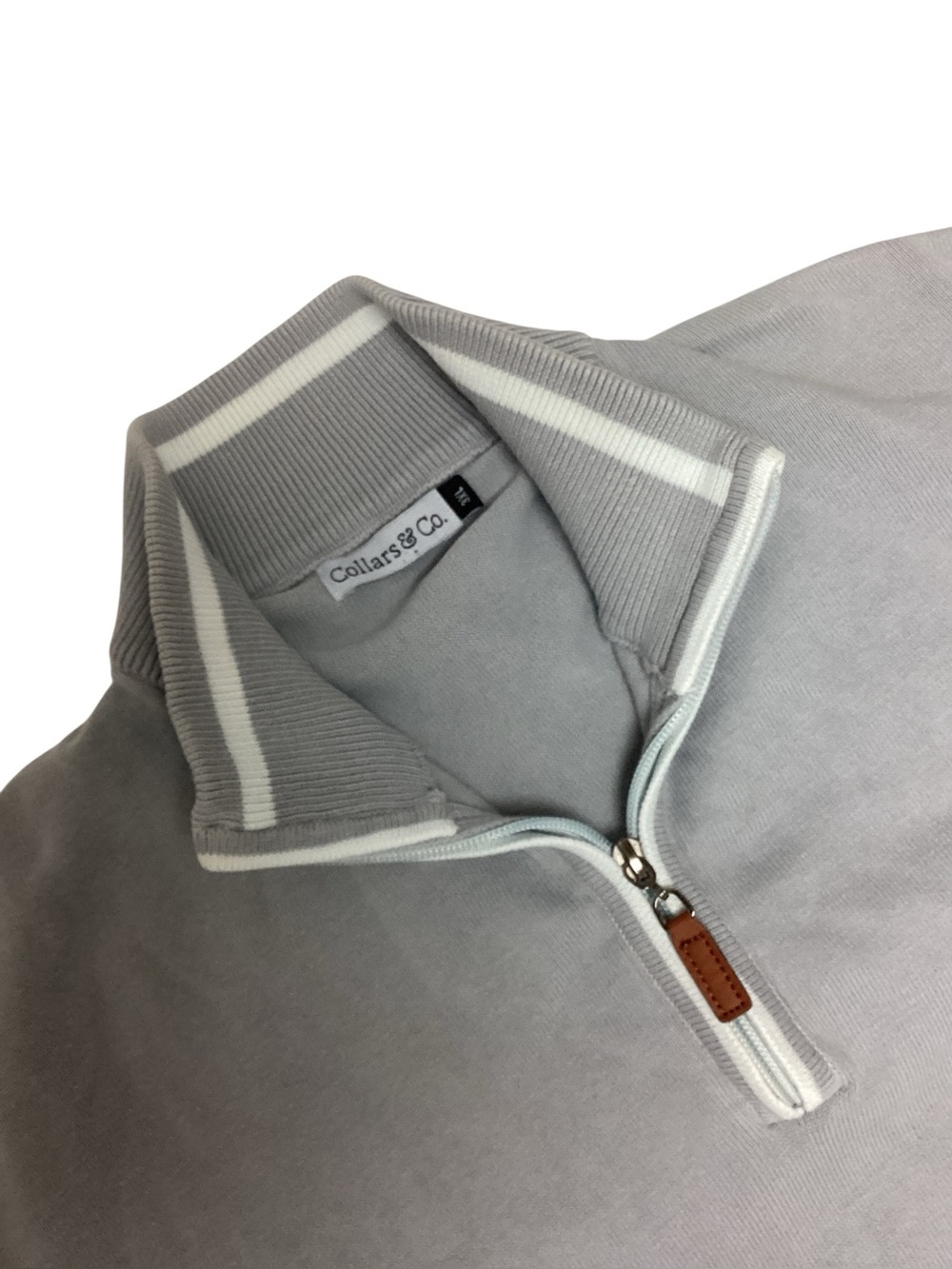 Collars and Co Men’s Light Gray Quarter-Zip Sweater size L Read Description